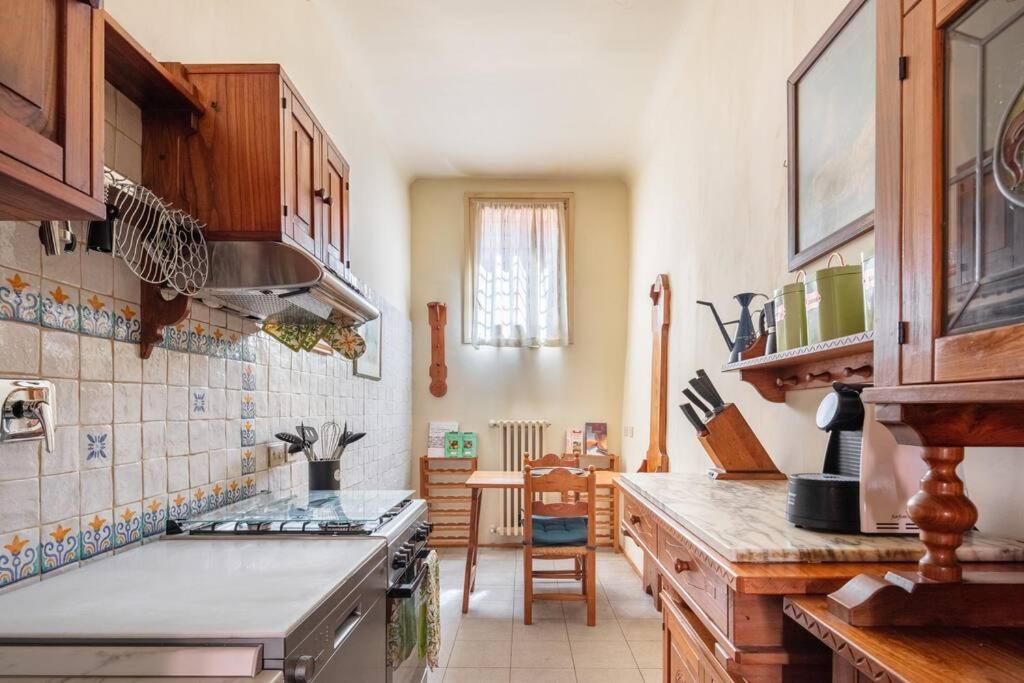Central Elegant Apartment - Liberty House Bologna Esterno foto