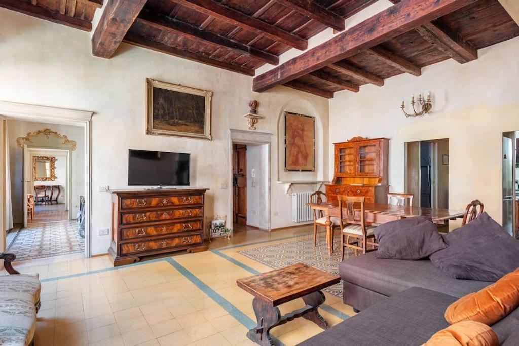 Central Elegant Apartment - Liberty House Bologna Esterno foto